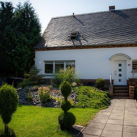 Unterschlupf Radeberg Mit Garten & Whirlpool Exterior foto