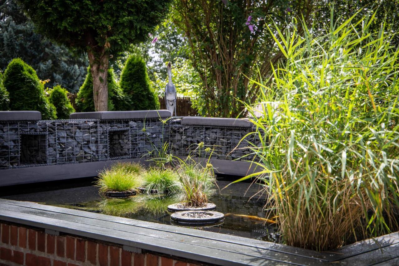 Unterschlupf Radeberg Mit Garten & Whirlpool Exterior foto