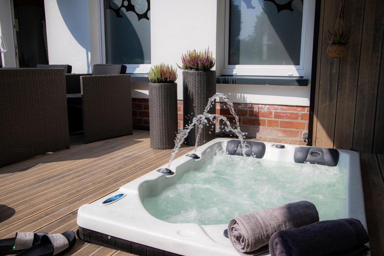 Unterschlupf Radeberg Mit Garten & Whirlpool Exterior foto